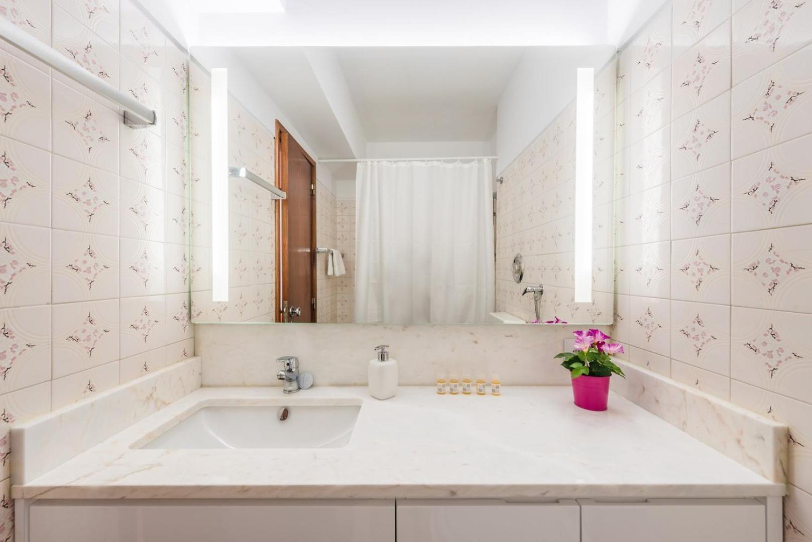 Guestready - Eclectic Haven In The Heart Of Porto Apartment ภายนอก รูปภาพ